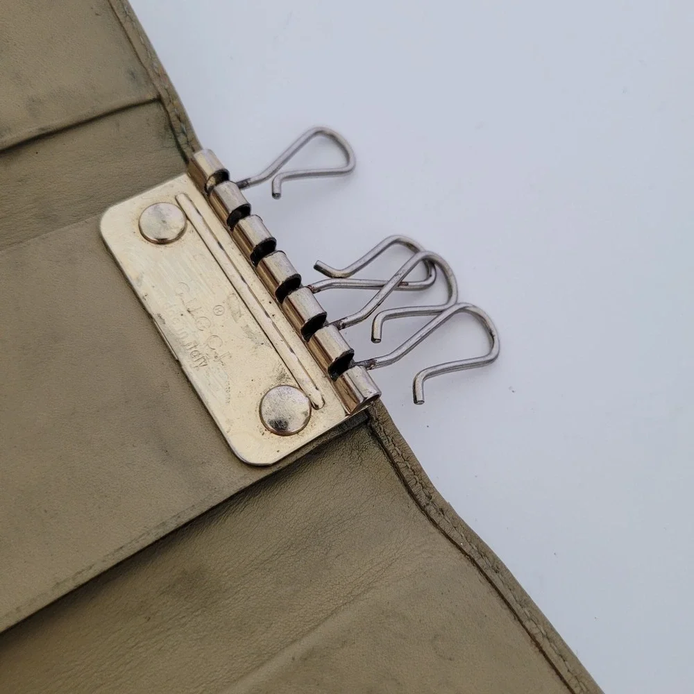 Gucci Microguccissima Leather 6 Key Case Holder Tan Beige Monogram 033-0416-0860